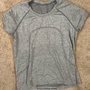 Lululemon swiftly tech top